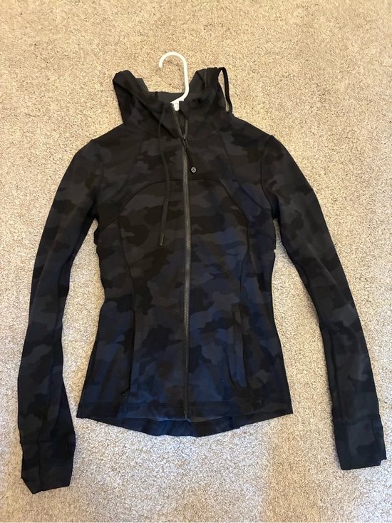 lululemon athletica Jackets & Blazers - lululemon athletica Black Camouflage Hooded Zip Jacket